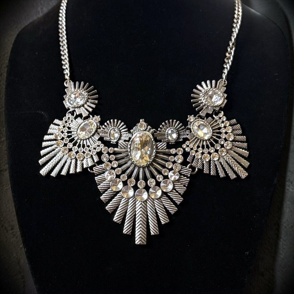Vintage Art Deco Bib Necklace Womens Silver Tone Rhinestone Statement Formal 20”